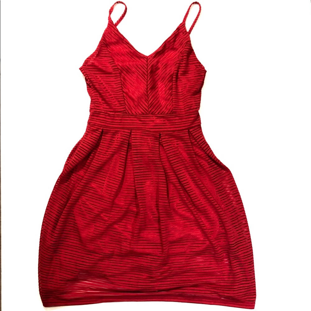 NWT Jumeiyifang Red Lined Pattern V Neck Sun Dress